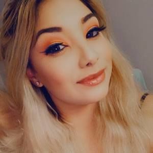 Meet your Posher, Marissa